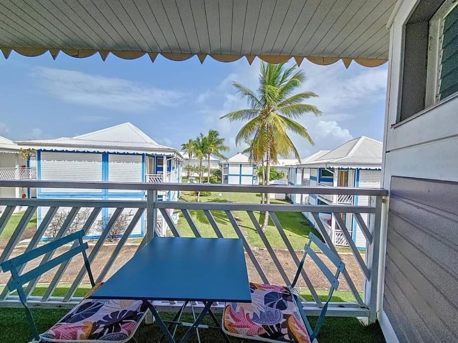 Studio Dans Village Vacances Manganao Сен-Франсуа Экстерьер фото